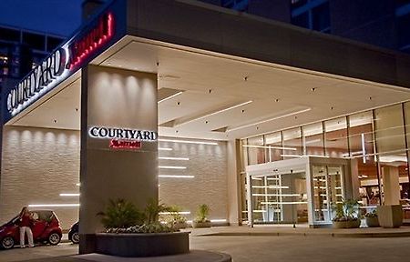Hotel Courtyard By Marriott Bethesda Chevy Chase Exterior foto